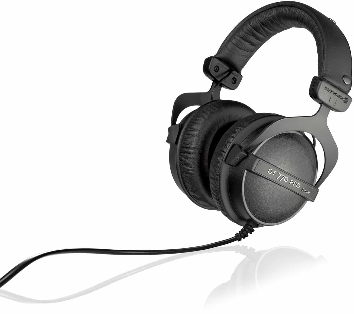 beyerdynamic DT 770 PRO 3 beyerdynamic DT 770 PRO 32 Ohm