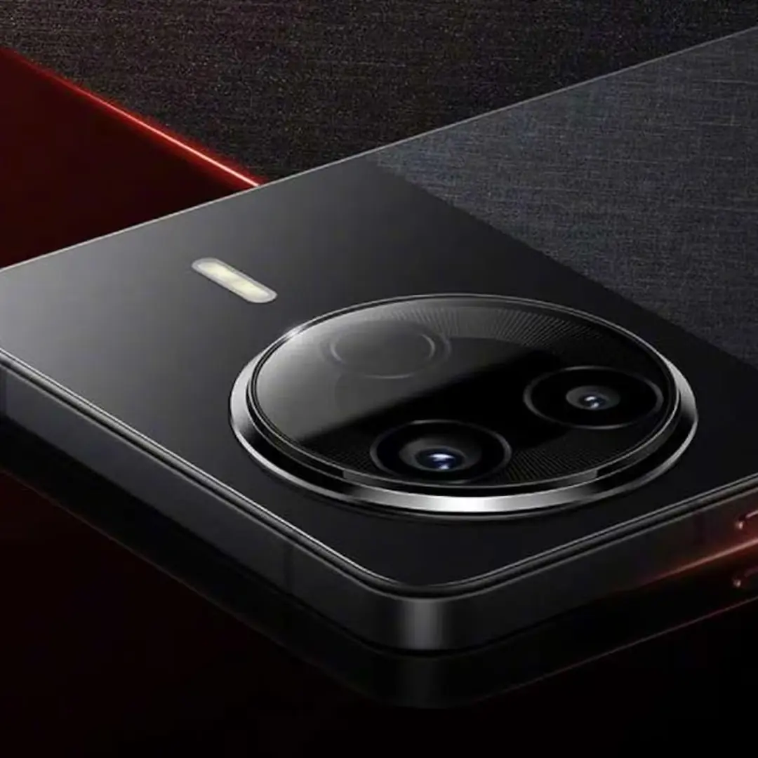 Xiaomi Poco F7 Ultra 2 Xiaomi Poco F7 Ultra