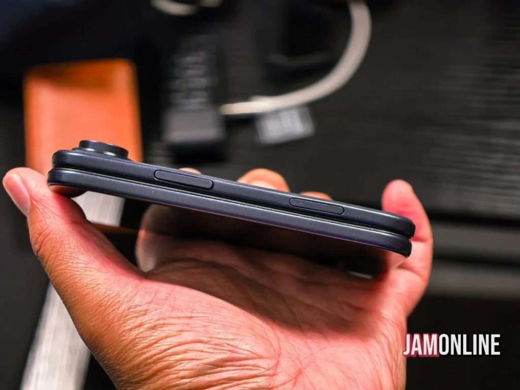 Apple iPhone Ultra: Kein Face ID, keine Telekamera und limitierte Produktion 10 Apple iPhone Ultra schwarz